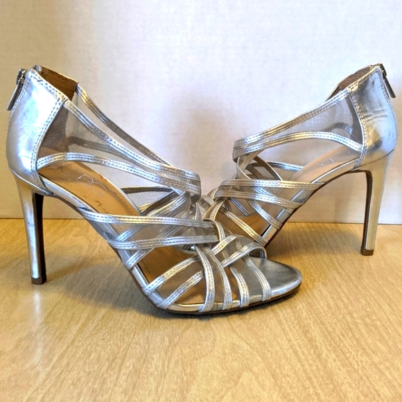 BCBG Paris Silver Mesh Zip Heels 8.5 - Picture 1 of 11